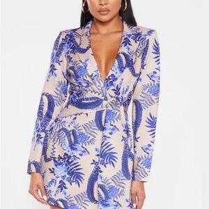PrettyLittleThing Beige and Blue Botanical Long Sleeve Dress